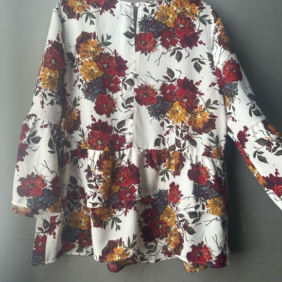 Beautiful blouse size L 12-14 - Picture 5 of 7